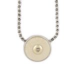 Colar prata oxidada e ouro com marfim vegetal