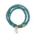Pulseira pedras naturais (agata verde) e pendente em madrepérola