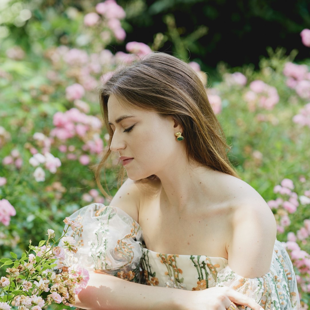 IMG_1236 Brincos prata dourada com pedra natural (Safira) - Image 2