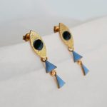 Brincos dourados duplo triangulo Somni - Image 3