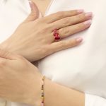 Anel em prata dourada e cristais verde esmeralda (Daisy Collection) - Image 2